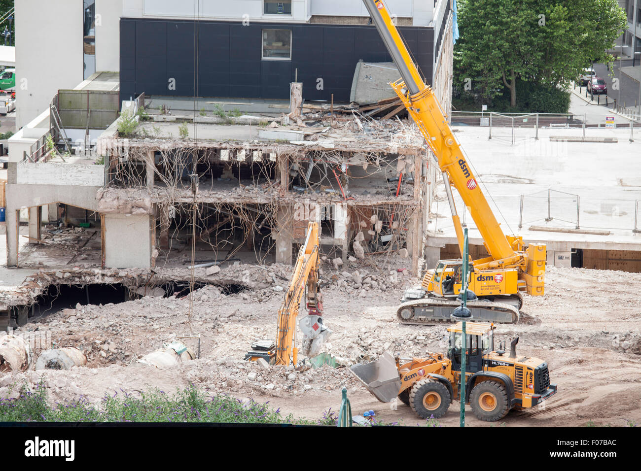 Costruzione di demolizione su Broad Street, Birmingham, Inghilterra, Regno Unito Foto Stock