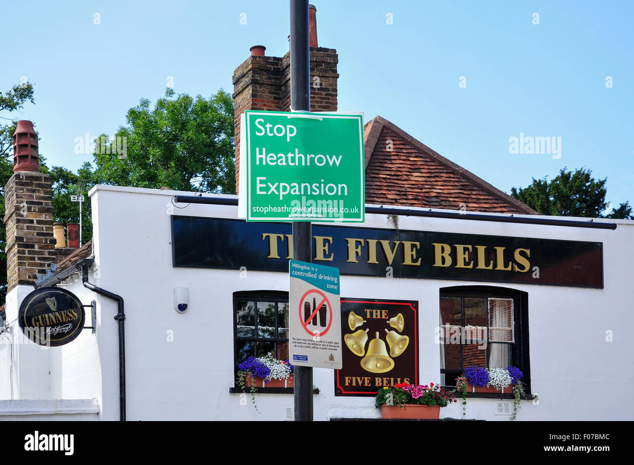 Arrestare Heathrow segno di espansione, Villaggio Verde, Harmondsworth, Borough di Hillingdon, Greater London, England, Regno Unito Foto Stock