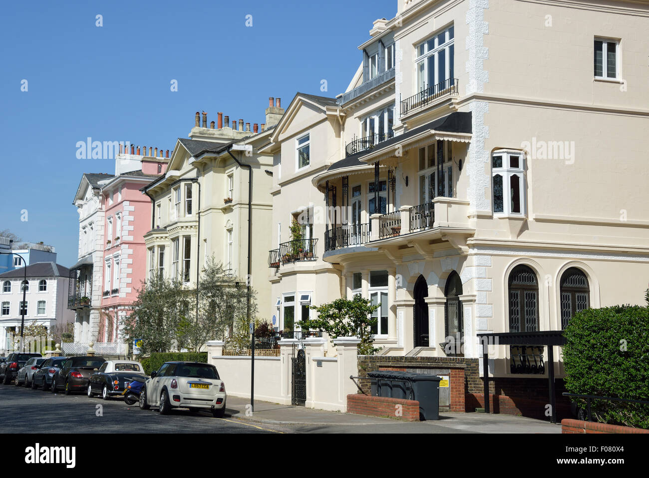 Case su Albert terrazza, Primrose Hill, London Borough of Camden, London, England, Regno Unito Foto Stock Case su Albert terrazza, Primrose Hill, London Borough of Camden, London, England, Regno Unito Foto Stock