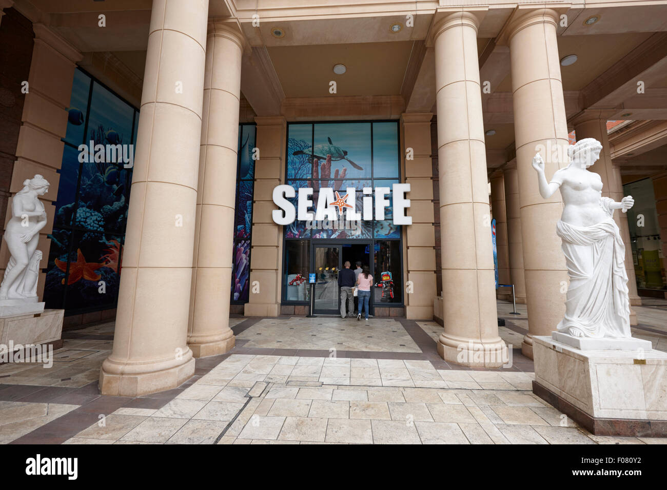 Centro SEA LIFE a barton a sezione quadrata del Trafford Centre Manchester Regno Unito Foto Stock