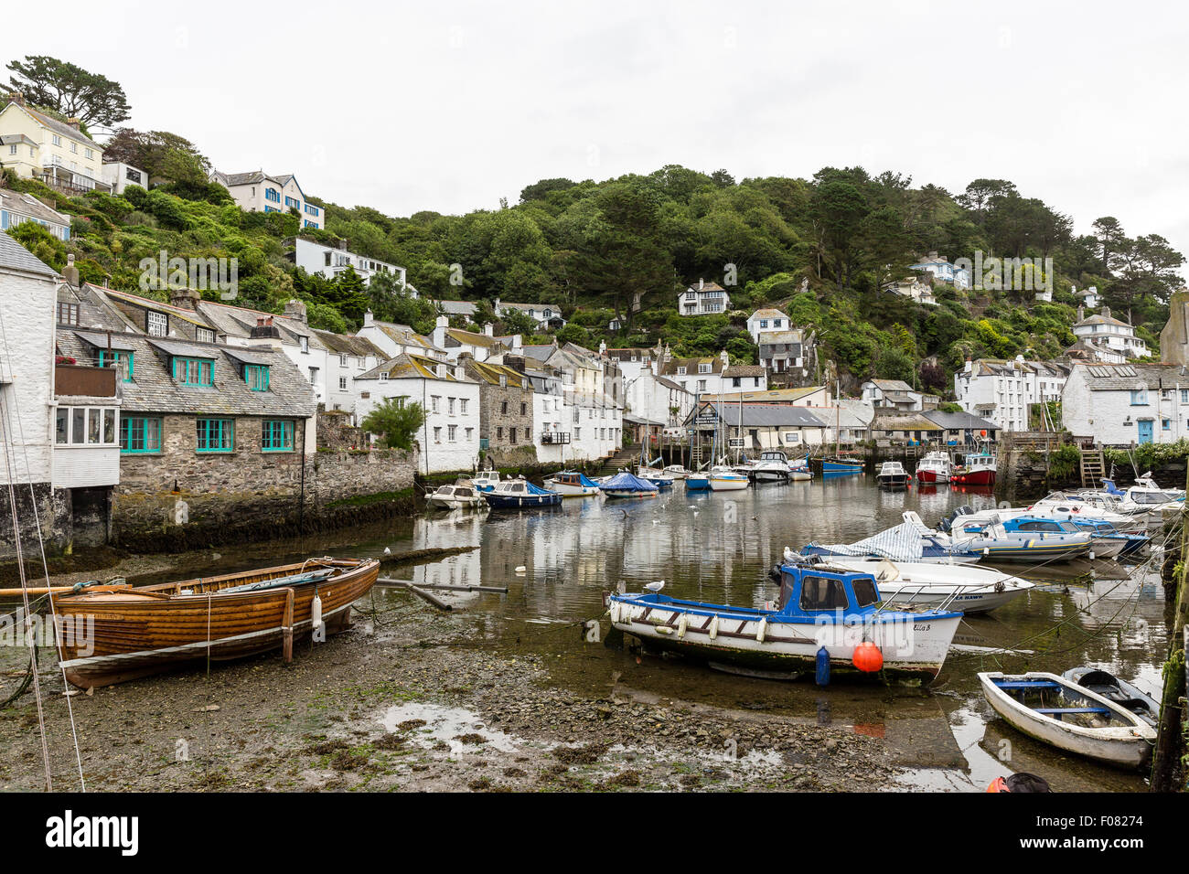 Polperro Harbour, Cornwall, Regno Unito Foto Stock