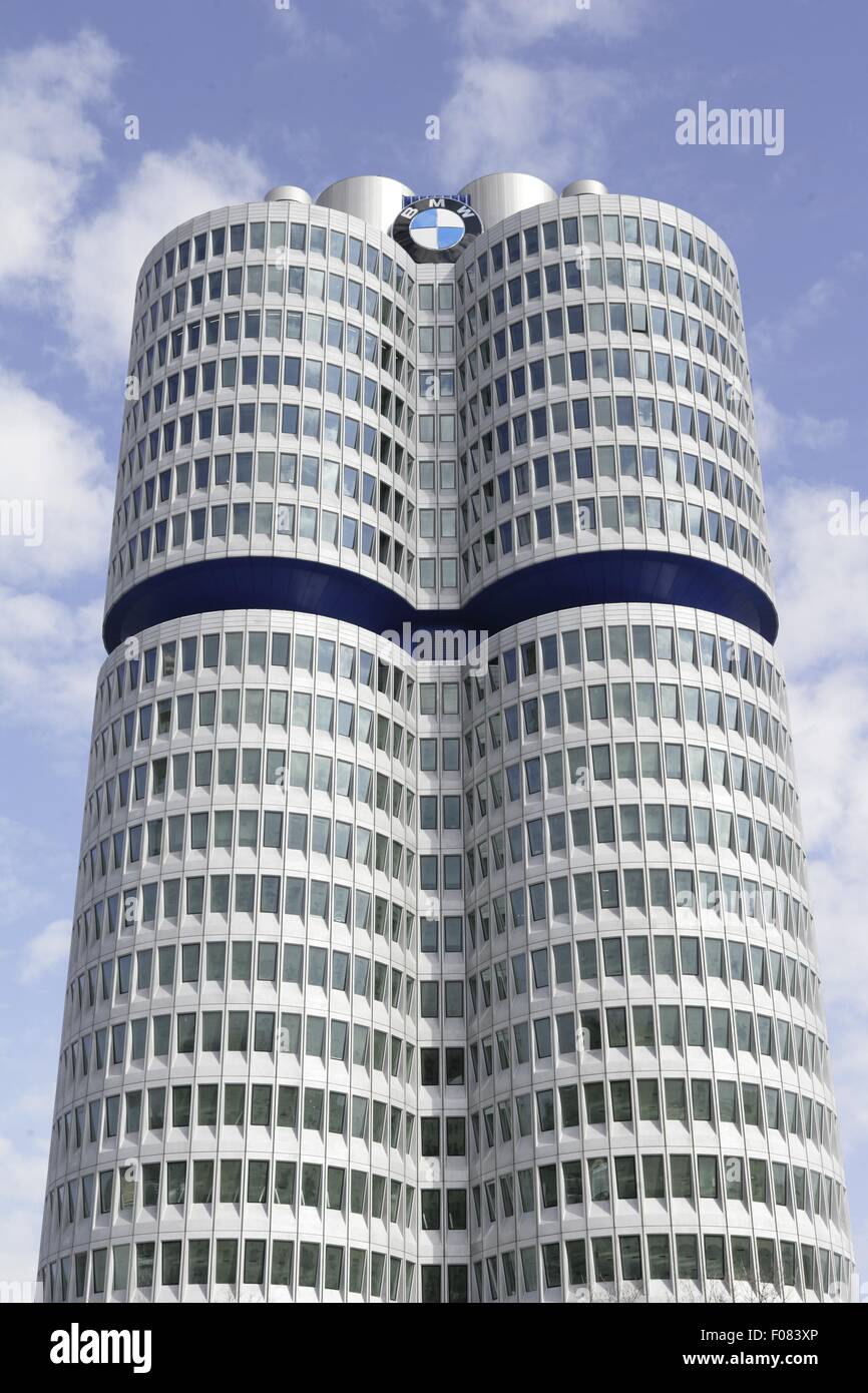 Vista della sede della BMW a Monaco di Baviera, Germania Foto Stock