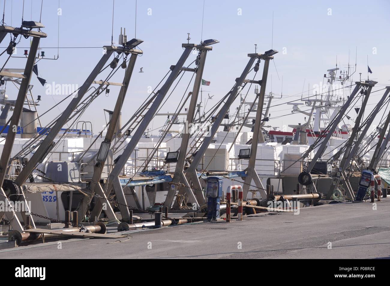 Pila, presso il comune di Porto Tolle, delta del fiume Po in provincia di Rovigo (Italia), il porto di pesca Foto Stock