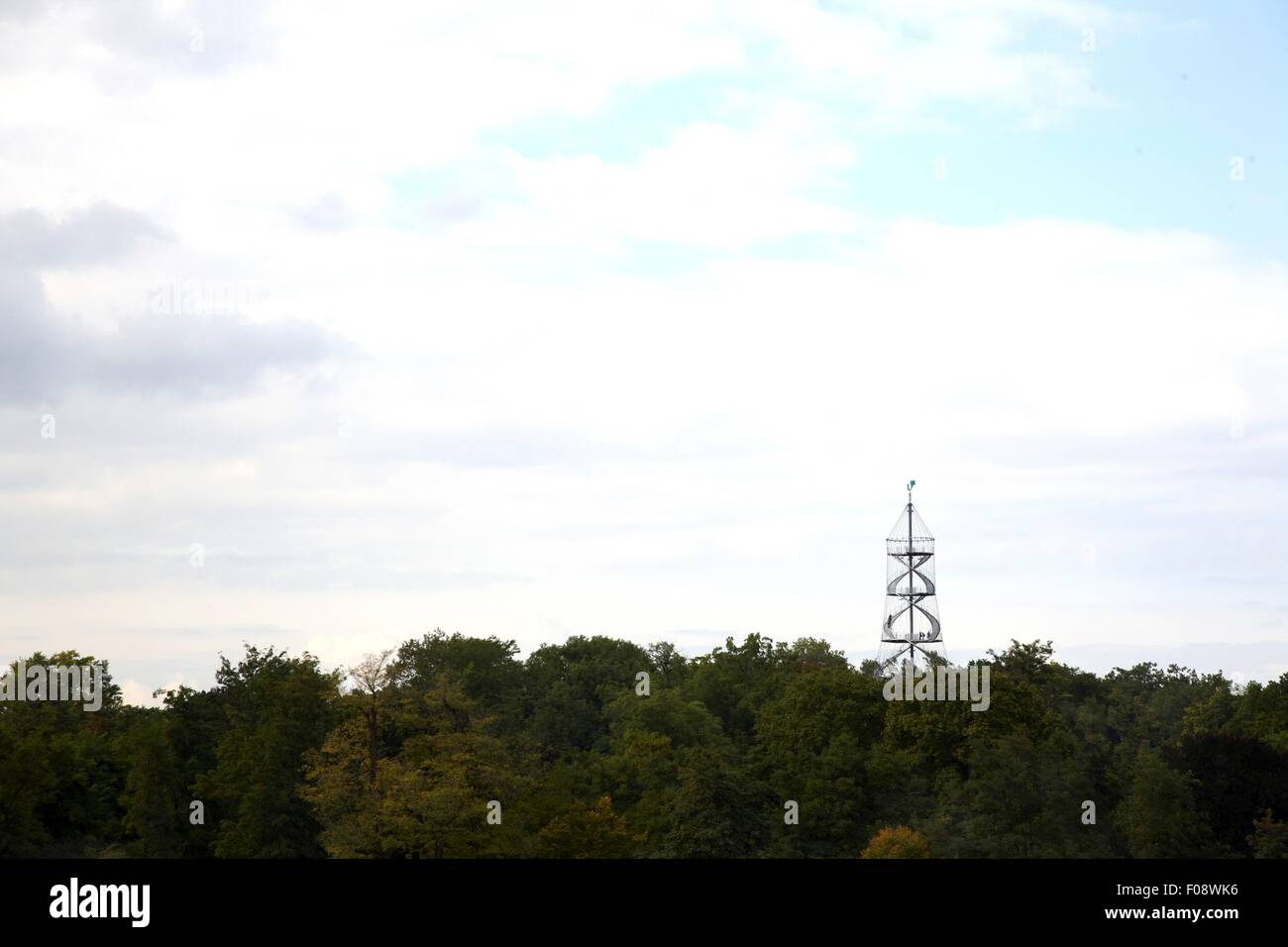 Vista del parco Killesbergturm a Stoccarda, Germania Foto Stock