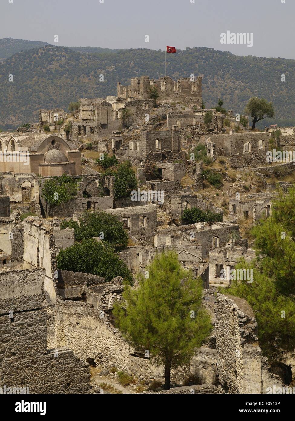 Vista della città abbandonate di Kayakoy, Turchia Foto Stock