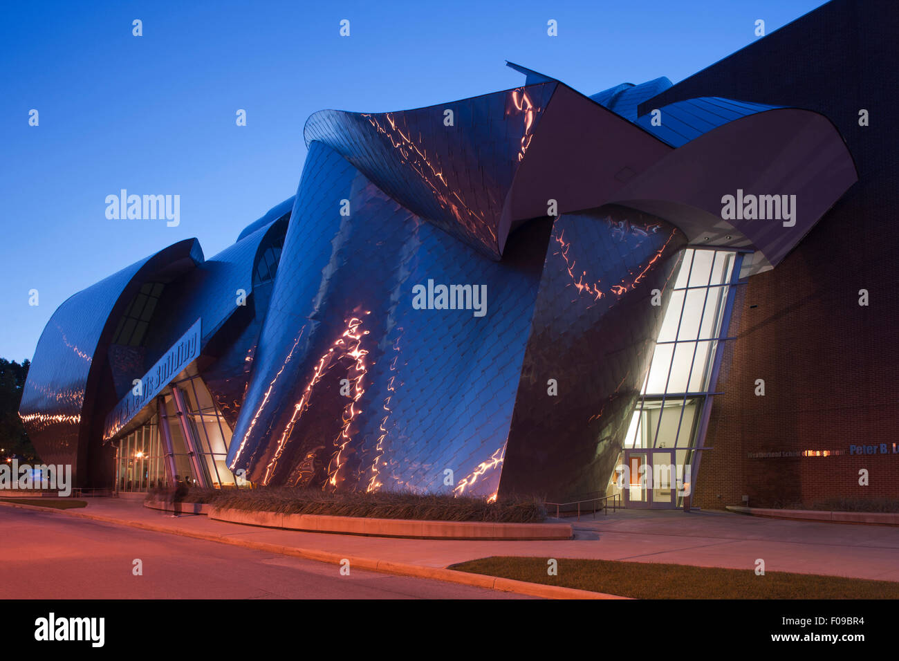 Edificio di Lewis Case Western Reserve University Campus cerchio CLEVELAND OHIO USA Foto Stock