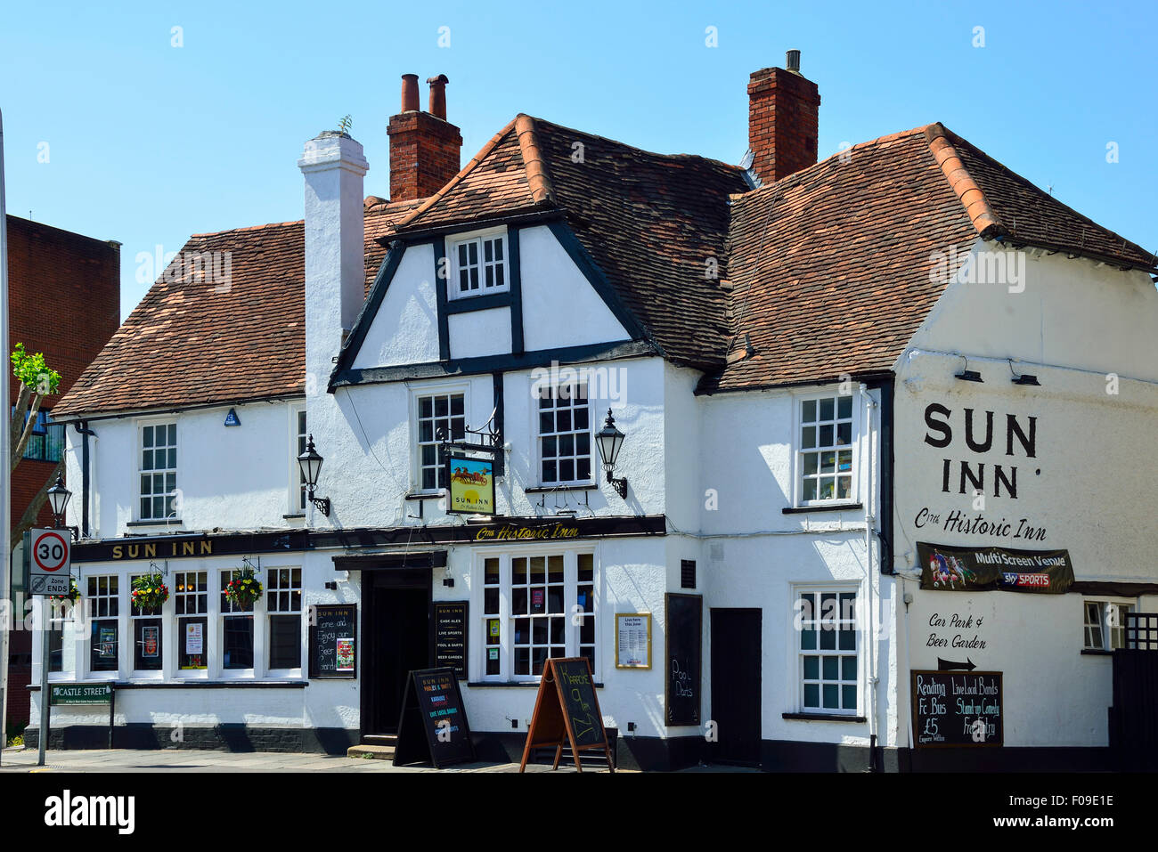 Xvii secolo Il Sun Inn, Castle Street, Reading, Berkshire, Inghilterra, Regno Unito Foto Stock