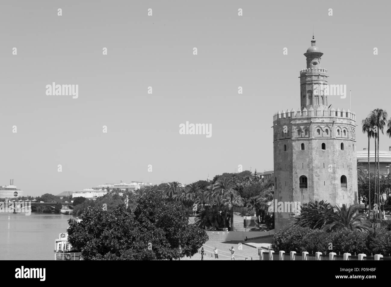 Torre del oro (torre d'oro) è stato costruito nel primo terzo del XIII secolo ed è servito come una prigione durante il Medio Ag Foto Stock