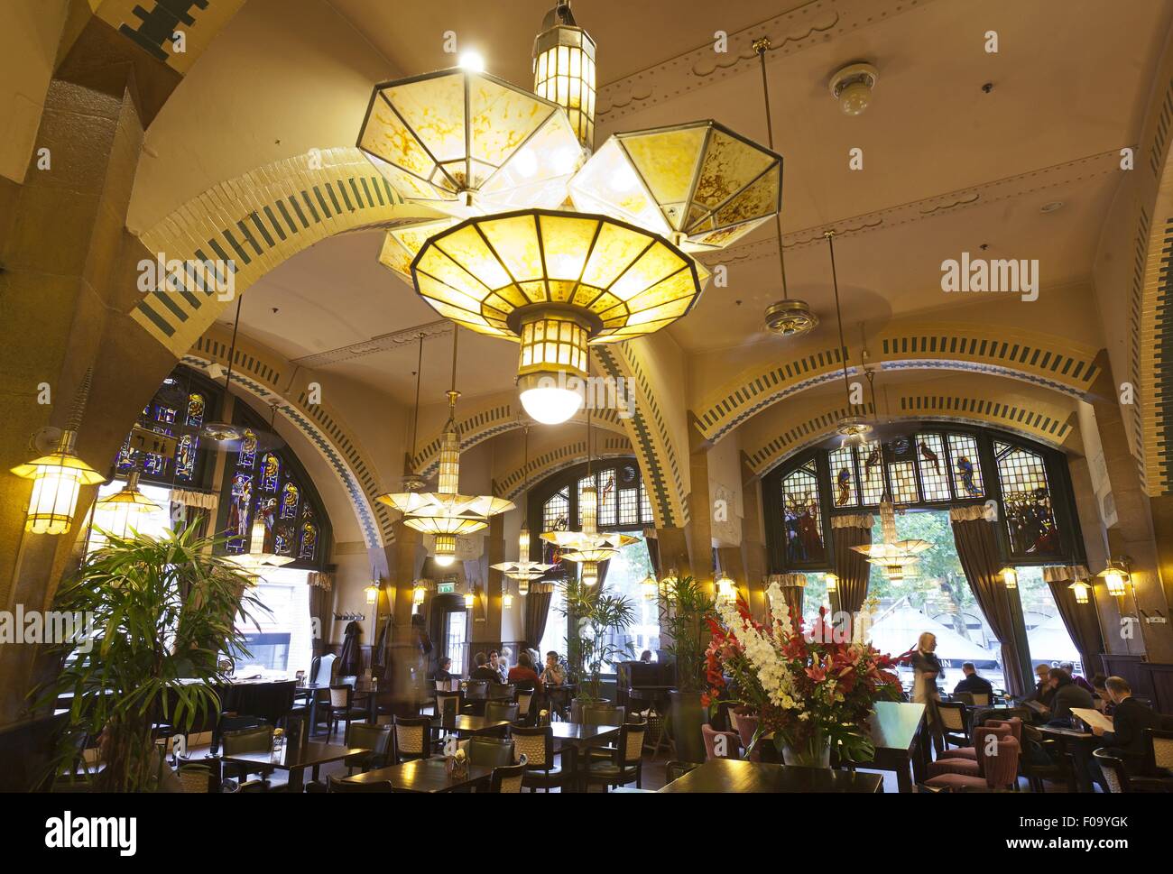 Interno del Cafe Americain, Leidsekade 97, Amsterdam, Paesi Bassi Foto Stock