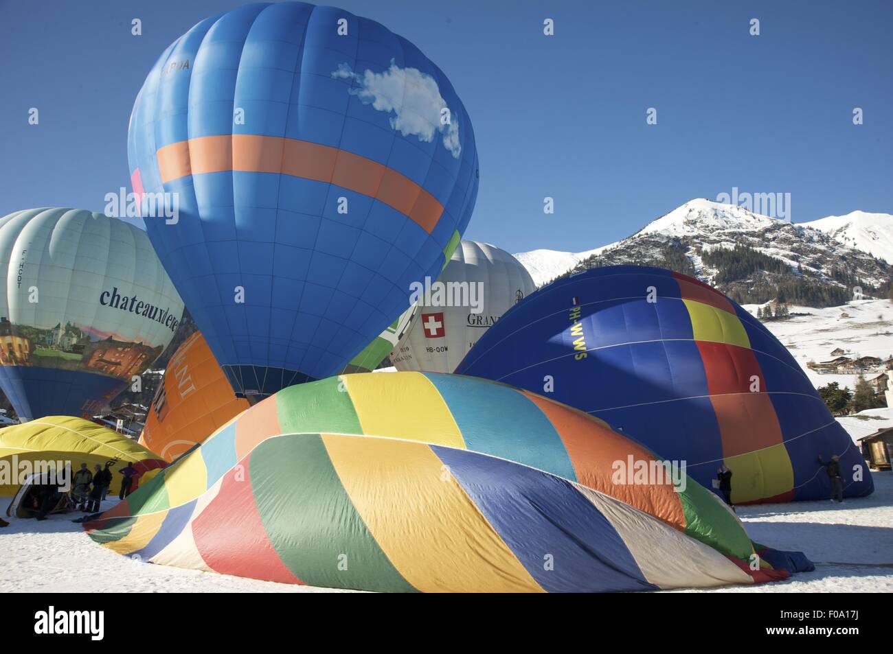 Pallone aerostatico in Chateau d'Oex, Alpi del Canton Vaud e il Lago di Ginevra, Svizzera Foto Stock