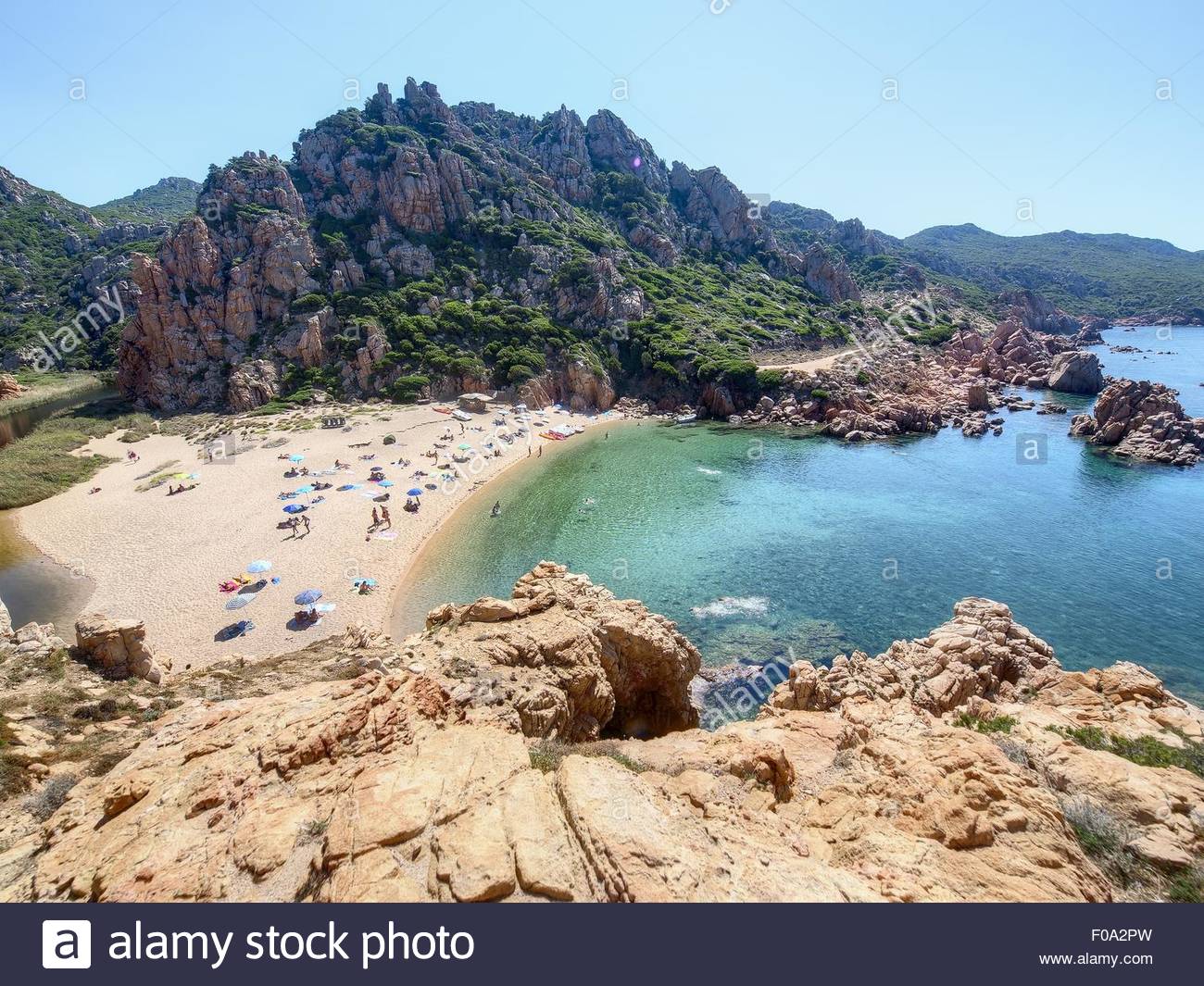 Le Persone In Spiaggia Li Cossi Costa Paradiso Sardegna
