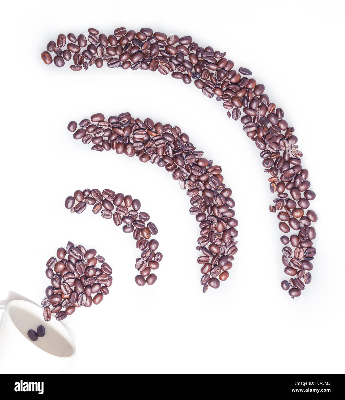 La connessione internet wifi simbolo fatta con i chicchi di caffè Foto Stock