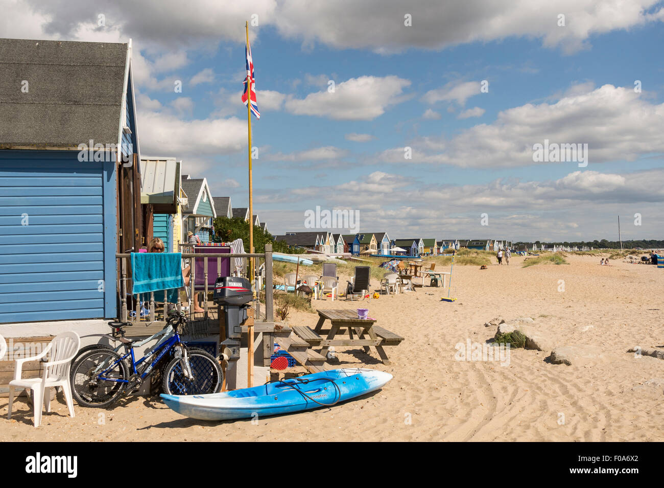 Cabine sulla spiaggia, a testa Hengistbury, Christchurch Dorset, Inghilterra, Regno Unito. Foto Stock