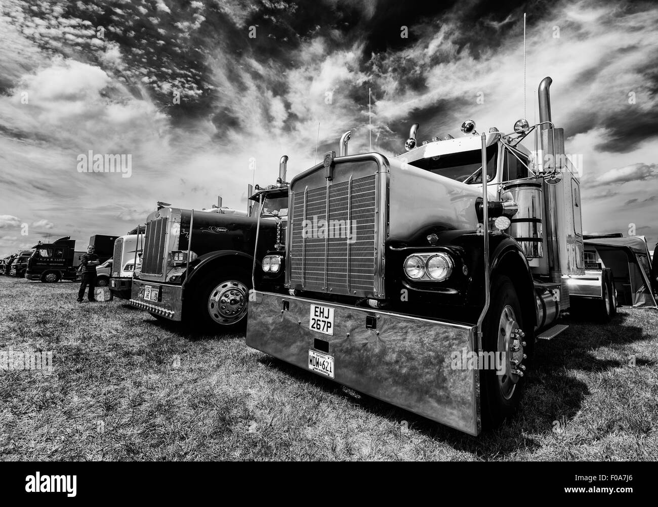 Camion americani fotografie scattate in un caso recente a Cirencester presi in bianco e nero per dare un più potente immagine Foto Stock