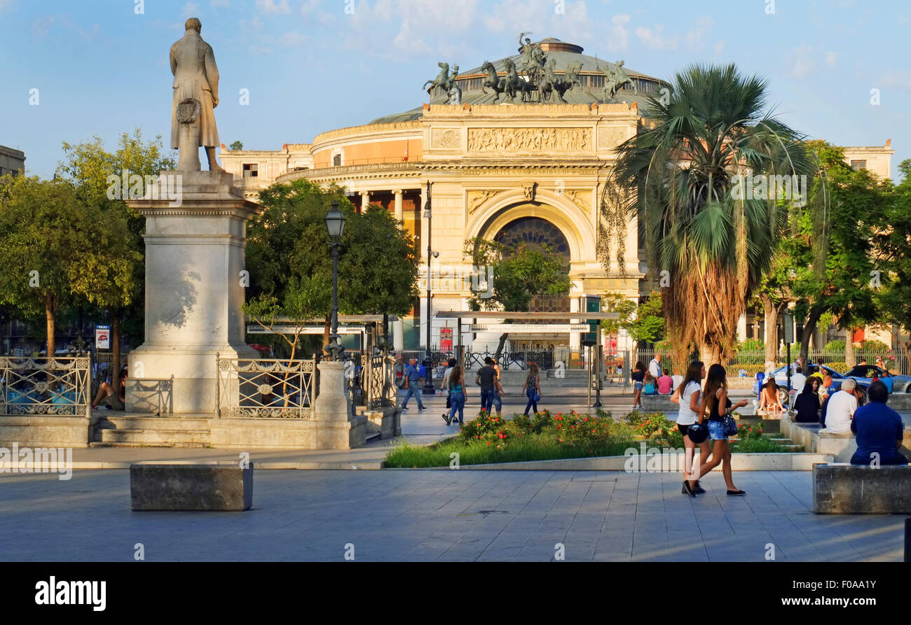 TEATRO MASSIMO,OPERA HOUSE,PALERMO,Sicilia,Italia Foto Stock