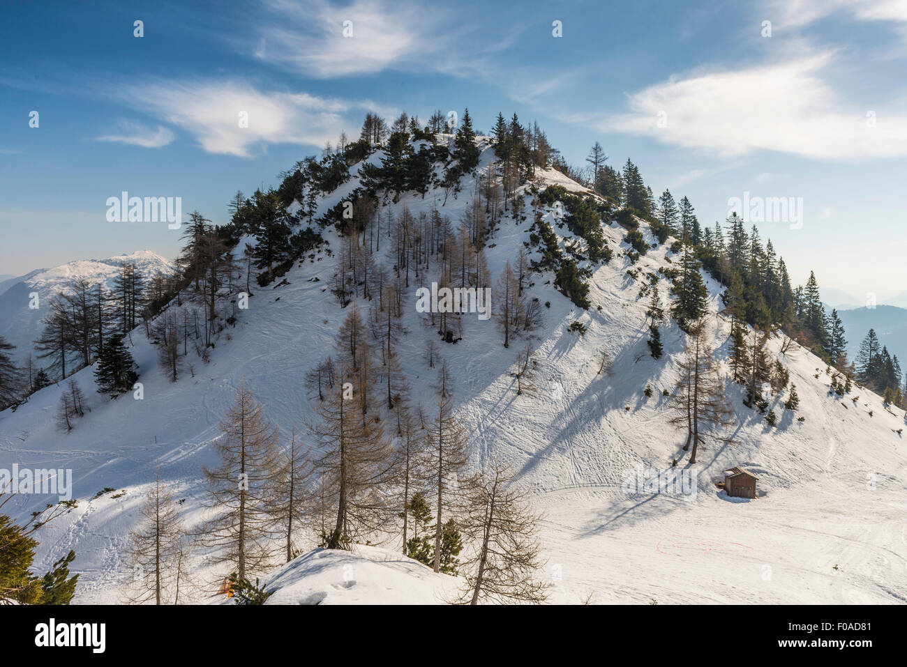 Vista della coperta di neve montagna, Katrin, Bad Ischl Austria Foto Stock