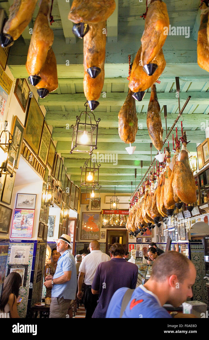 Bar Las Teresas,in 2 Santa Teresa Street,il quartiere Santa Cruz,Sevilla,Andalucia,Spagna Foto Stock