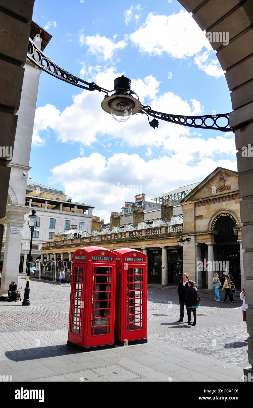 Ingresso al mercato di Covent Garden, Covent Garden, la City of Westminster, Londra, Inghilterra, Regno Unito Foto Stock