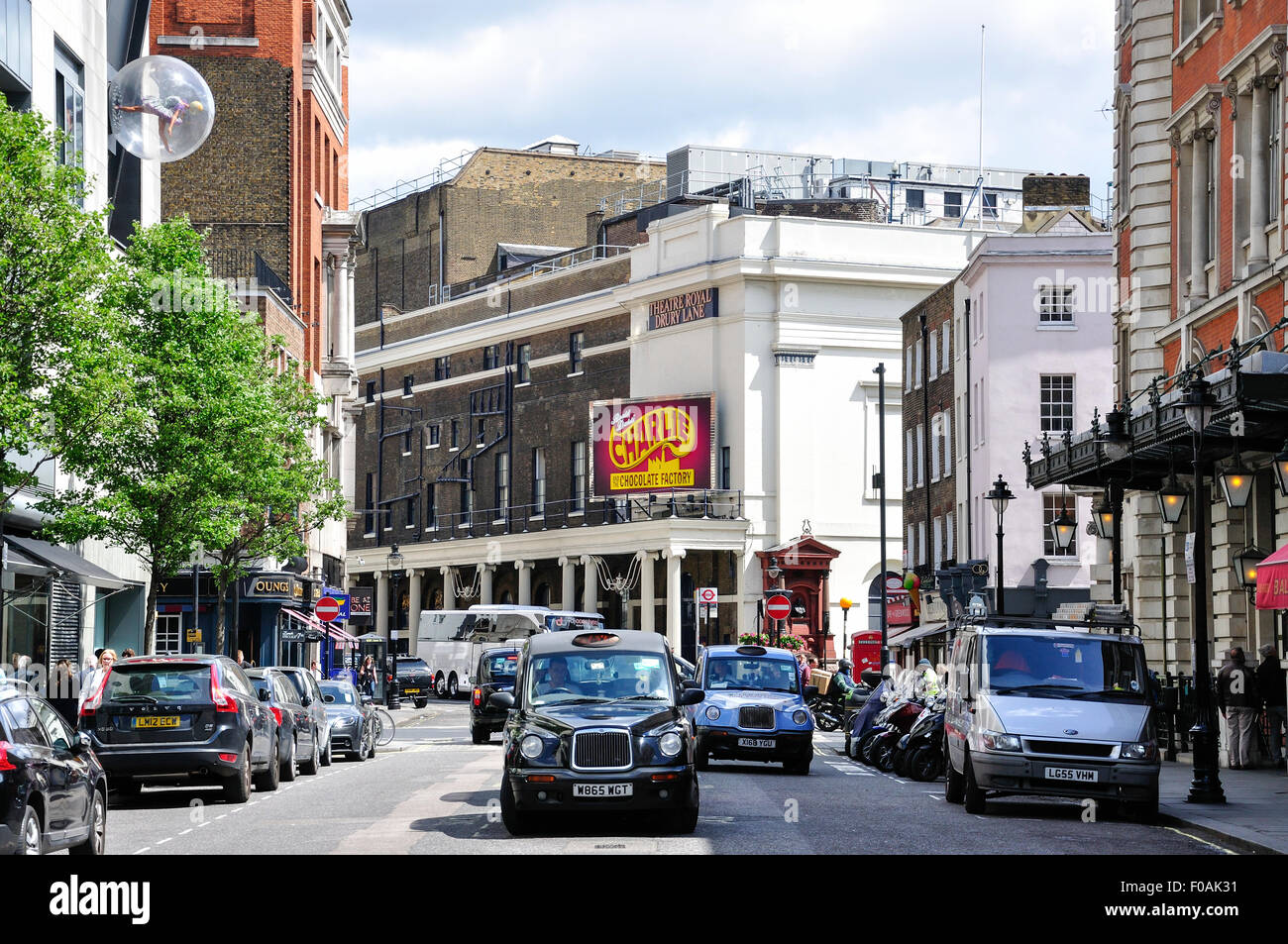 Russell Street, Covent Garden, la City of Westminster, Londra, Inghilterra, Regno Unito Foto Stock