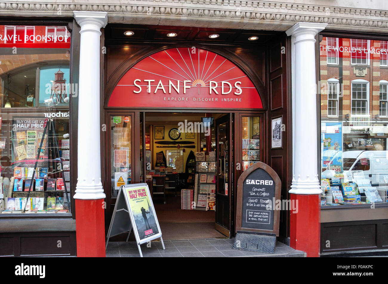 Stanfords Travel Bookshop, Long Acre, Covent Garden, la City of Westminster, Londra, Inghilterra, Regno Unito Foto Stock