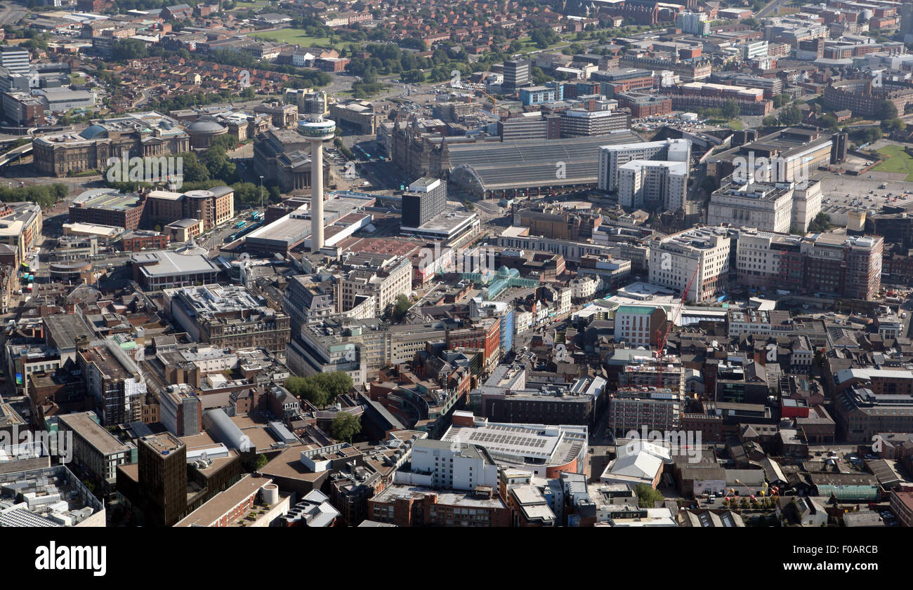 Vista aerea del centro città di Liverpool con il Radio City Tower & stazione di Lime Street, Regno Unito Foto Stock