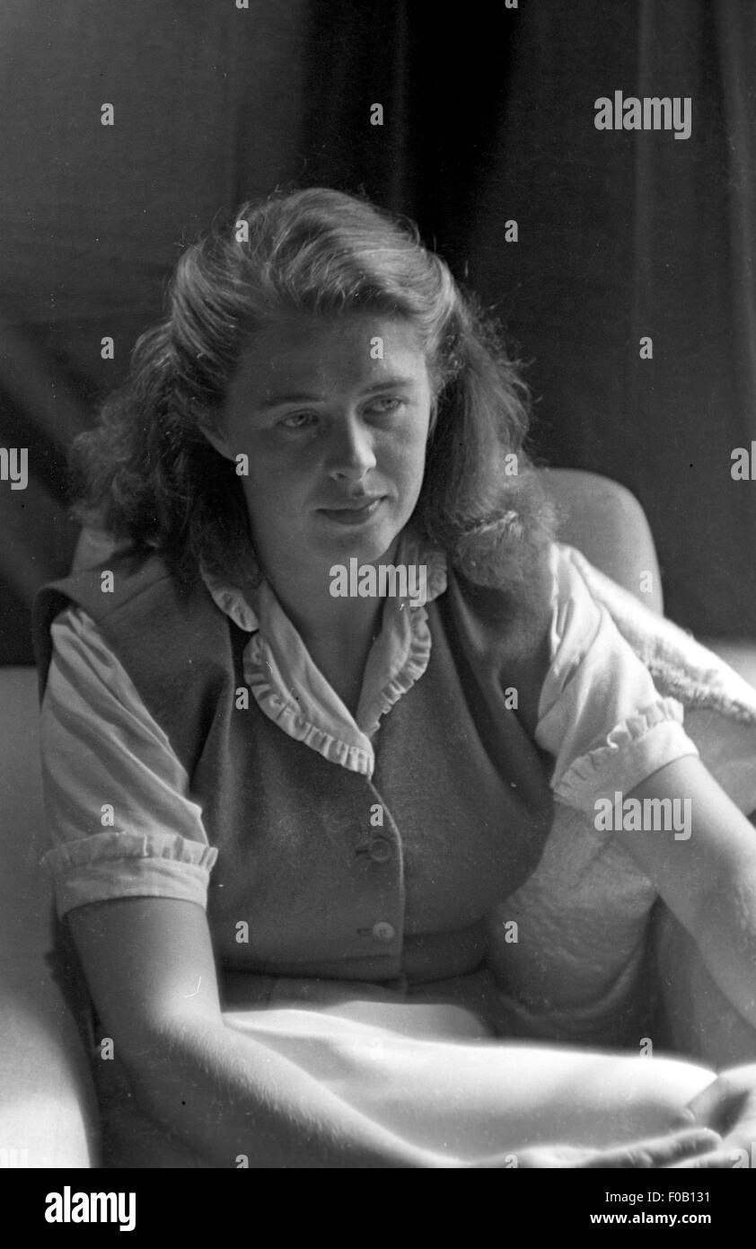 Ritratto di una giovane donna Foto Stock