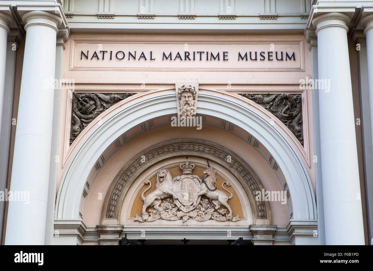 L'imponente facciata del National Maritime Museum di Greenwich, Londra. Foto Stock