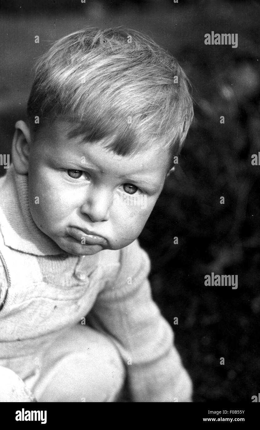 Un ritratto di un ragazzino Foto Stock