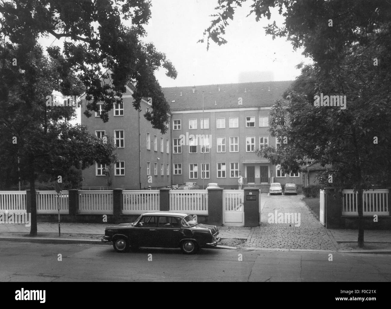 Medicina, farmacia, Istituto farmaceutico tedesco, vista esterna, Berlino - Weissensee, anni 60, diritti-aggiuntivi-clearences-non disponibile Foto Stock