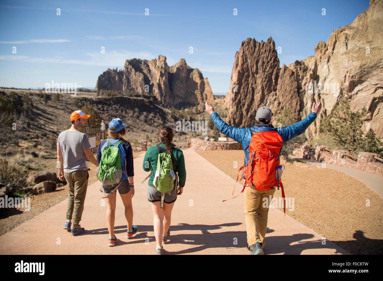 Per Backpackers in vacanza, Smith Rock State Park, Oregon Foto Stock