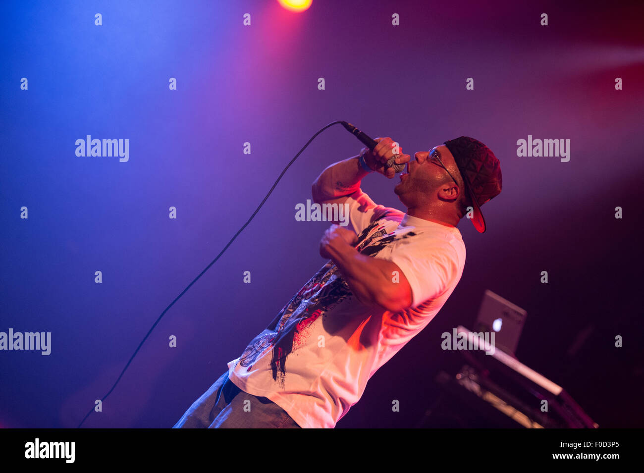 Alfa Faktion hip-hop gruppo esibirsi sul palco in Poughkeepsie New York Foto Stock