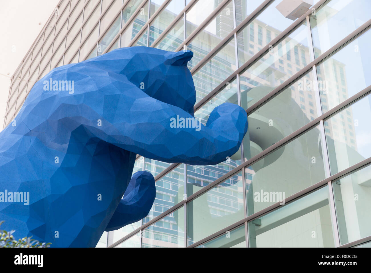 Orso blu in corrispondenza di Thr Convention Center Denver Colorado USA Foto Stock