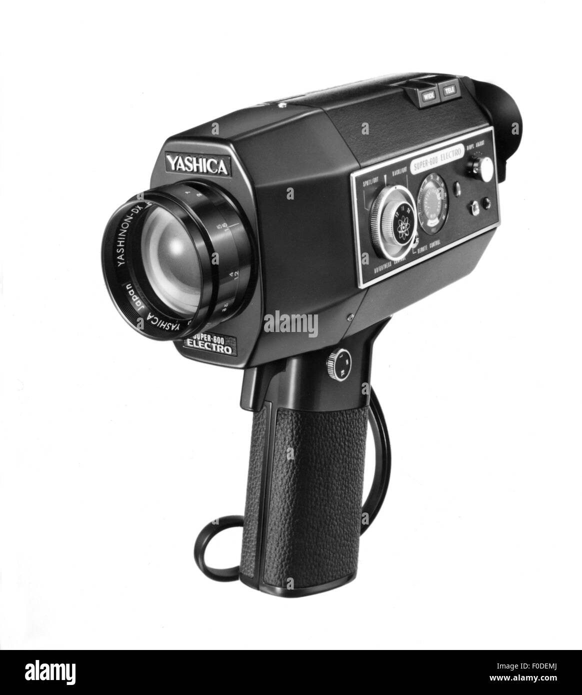 Fotografia, fotocamere, fotocamere, Yashica Super 600 Electro, Giappone, 1969, XX secolo, anni 60, 60, tecnologia, ingegneria, tecnologie, videocamera cine, fotocamere cine, film sottostandard, film sottostandard, film Super 8 mm, Super 8, tempo libero, tempo libero, tempo libero, hobby, papà, papà, hobby, clipping, ritaglio, ritaglio, storico, storico, Ritaglio, ritaglio, ritaglio, compensazione-diritti-aggiuntivi-non disponibile Foto Stock