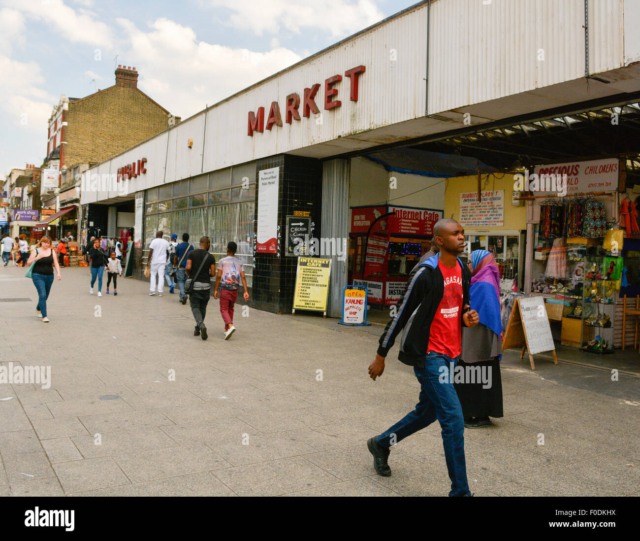 Il mercato pubblico a Woolwich nel sud est di Londra Foto Stock