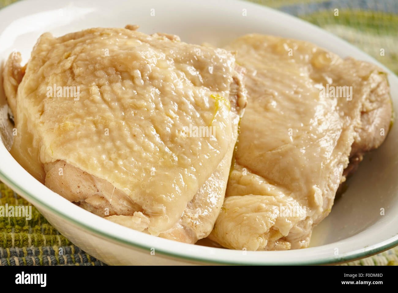 Cinese pollo freddo marinaded in vino, talvolta chiamato 'vino' di pollo o Zui Ji.". Foto Stock