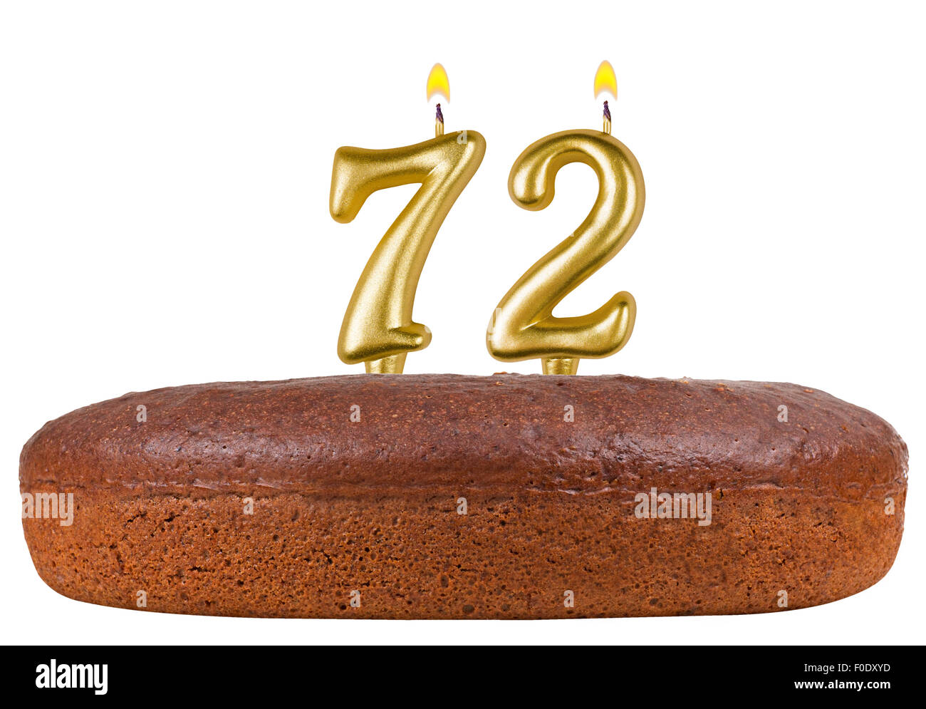 Torta di compleanno numero di candele 72 isolato Foto Stock
