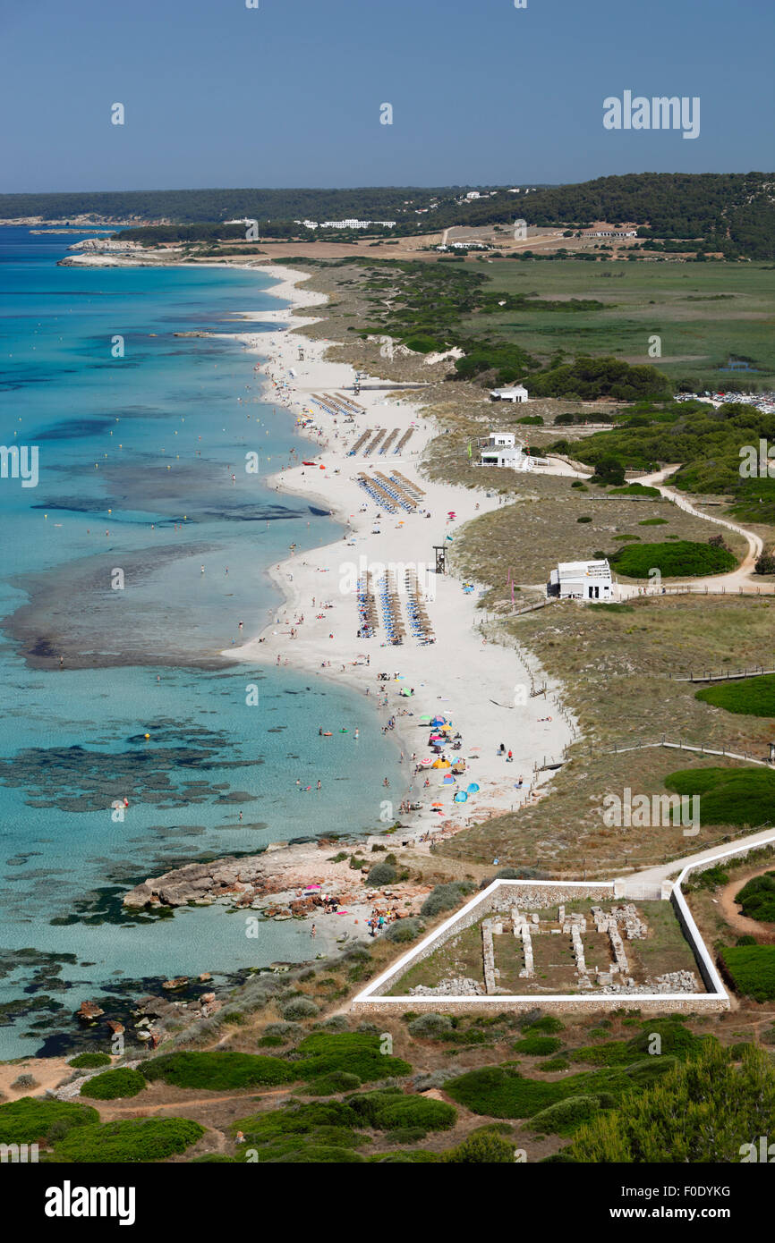 Vista sulla spiaggia, Son Bou, Menorca, isole Baleari, Spagna, Europa Foto Stock