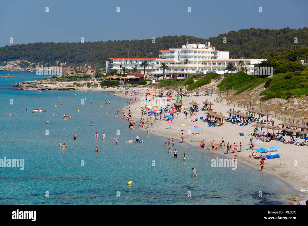 Platja de Sant Tomas (Sant Tomas spiaggia), Sant Tomas, South Coast, Menorca, isole Baleari, Spagna, Europa Foto Stock