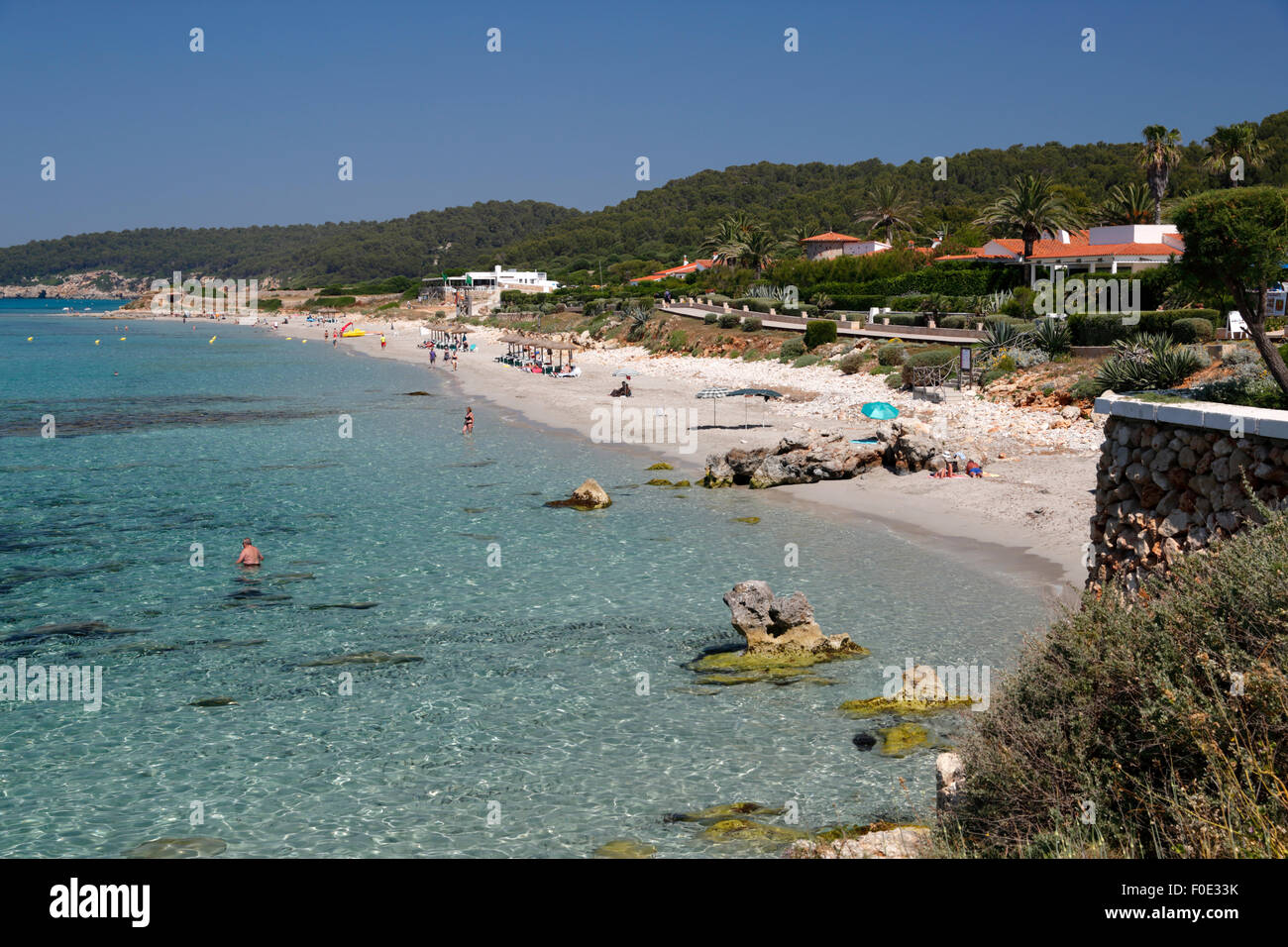 Platja de Sant Tomas (Sant Tomas spiaggia), Sant Tomas, South Coast, Menorca, isole Baleari, Spagna, Europa Foto Stock