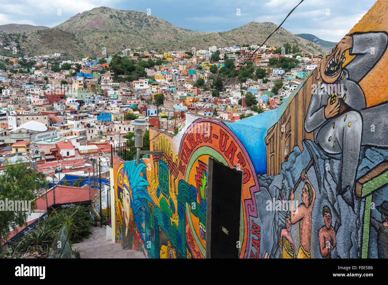 Gli edifici colorati in Guanajuato, Messico Foto Stock