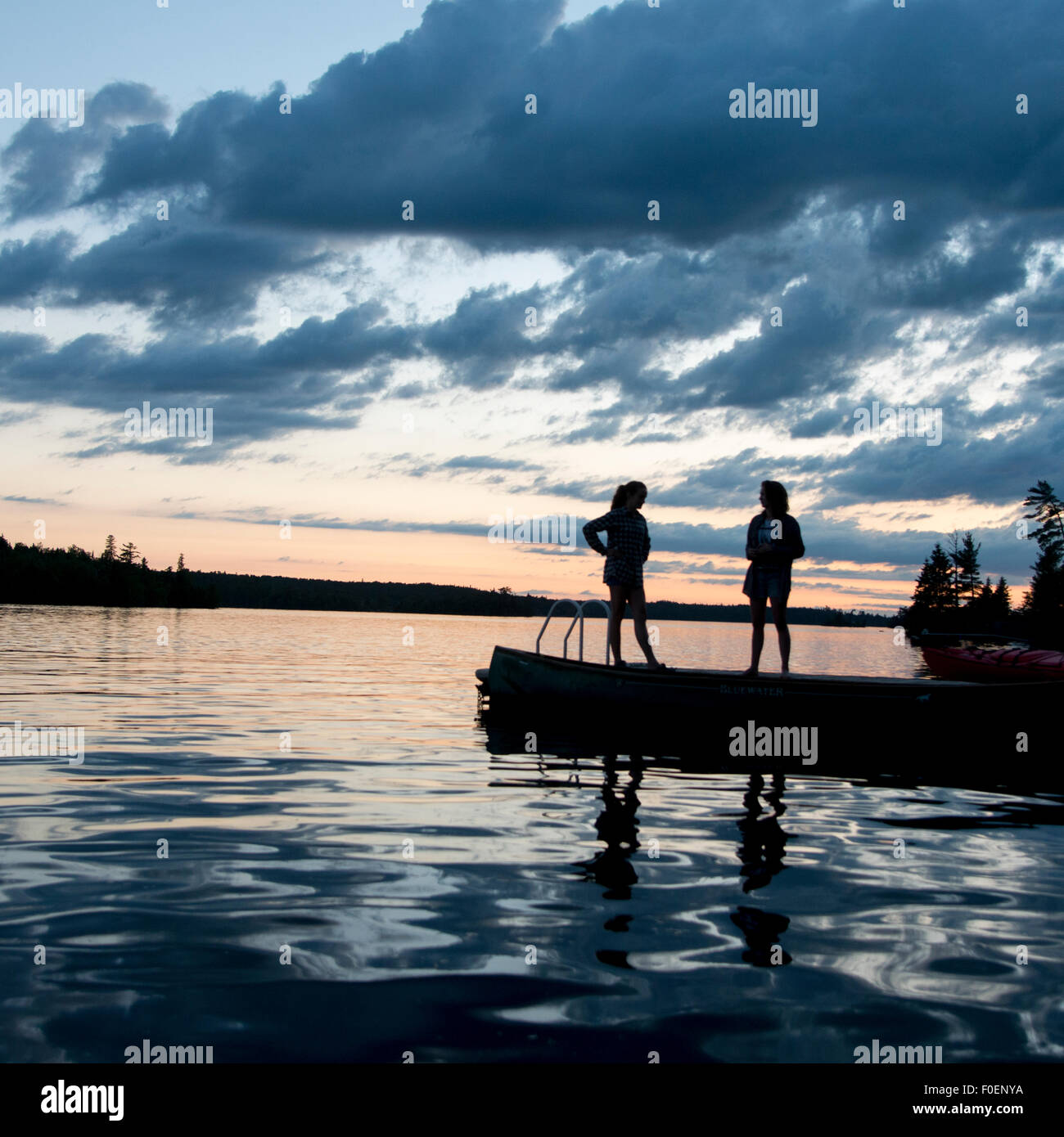 Il lago dei boschi, Ontario, Canada Foto Stock