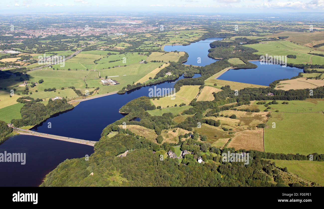 Vista aerea del serbatoio Anglezarke e superiore serbatoio Rivington, Lancashire, Regno Unito Foto Stock