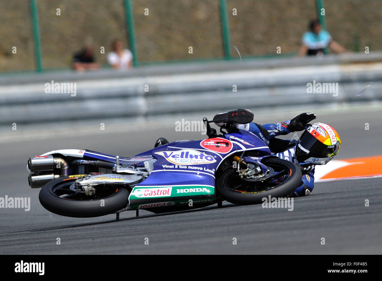 Gran Premio della Repubblica ceca 2015, Moto3, formazione, Andrea Locatelli dall'Italia, la Repubblica ceca, 14 Agosto Brno, Repubblica Ceca. (CTK foto/Vaclav Salek) Foto Stock