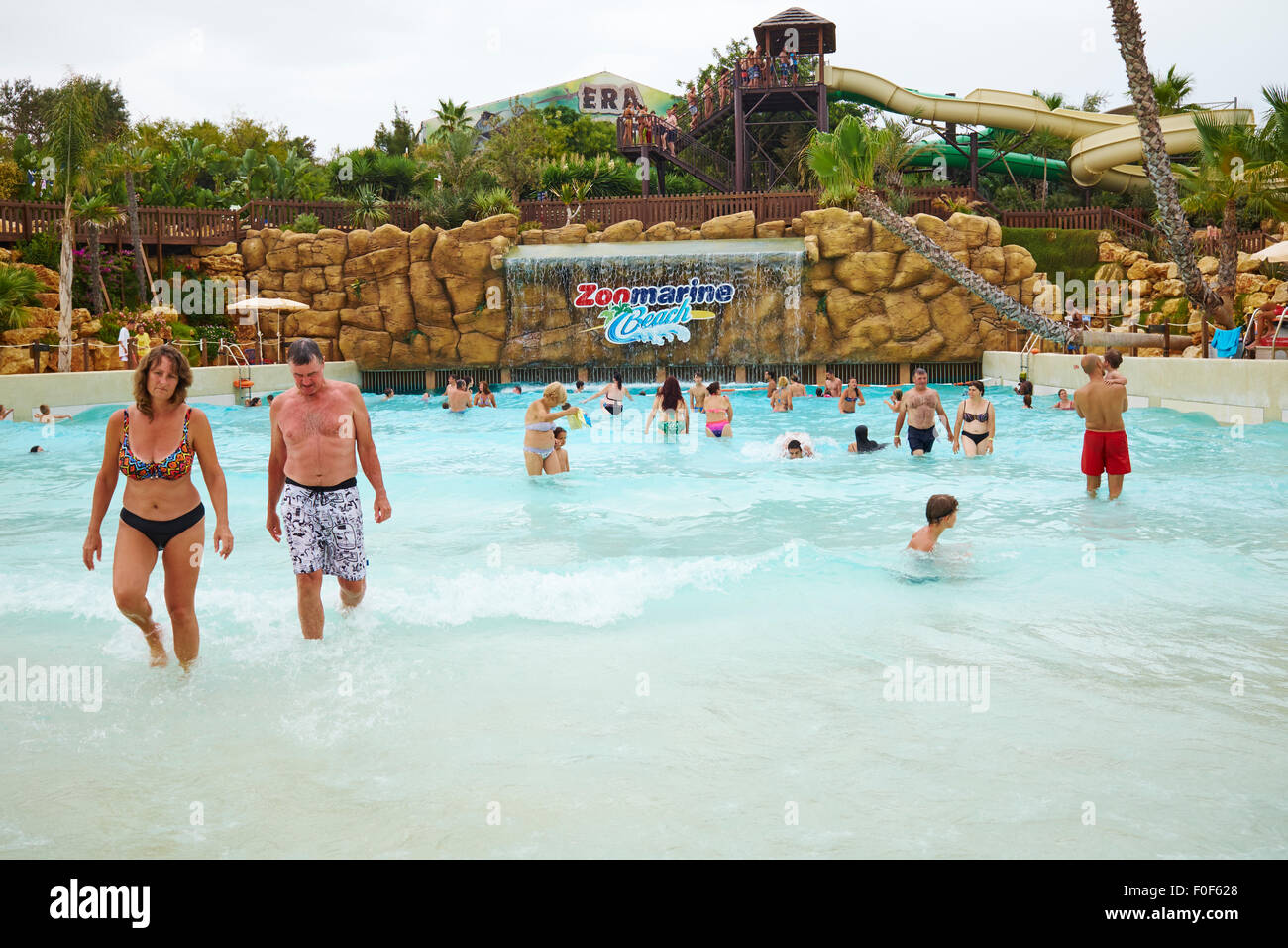 Piscina Onda a Zoomarine Theme Park Guia Algarve Portogallo Foto Stock