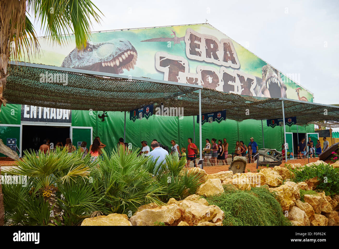 Ser T-Rex dinosauro mostra interattiva Al Zoomarine Theme Park Guia Algarve Portogallo Foto Stock