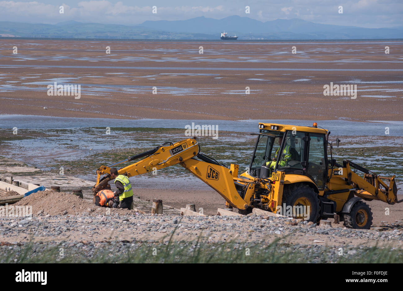 Sostituendo i pennelli a punto Rossall Fleetwood Foto Stock