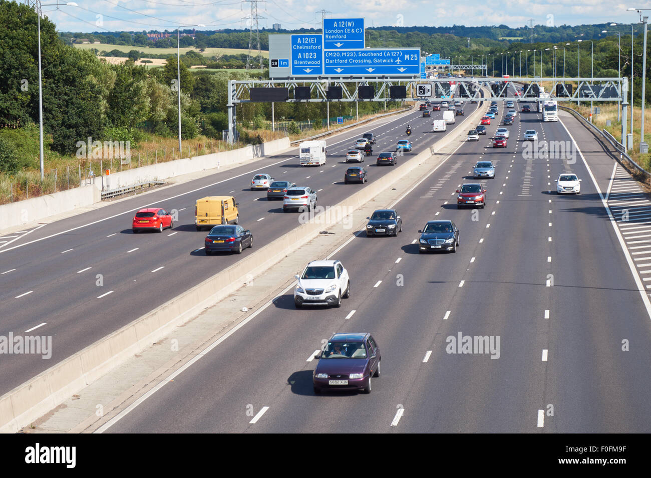 M25 Autostrada in London Essex England Regno Unito Regno Unito Foto Stock