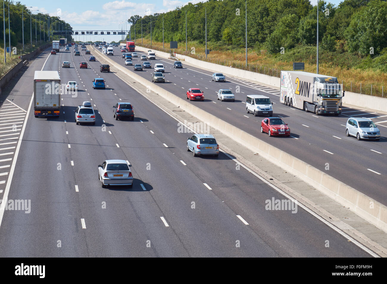 M25 Autostrada in London Essex England Regno Unito Regno Unito Foto Stock