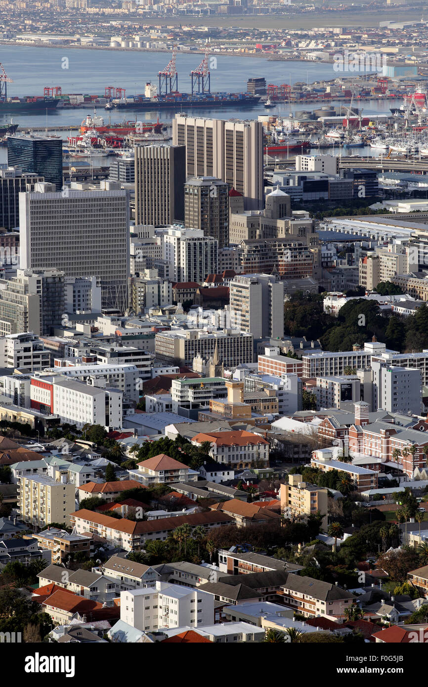 Vista di Cape Town central city e la porta Foto Stock