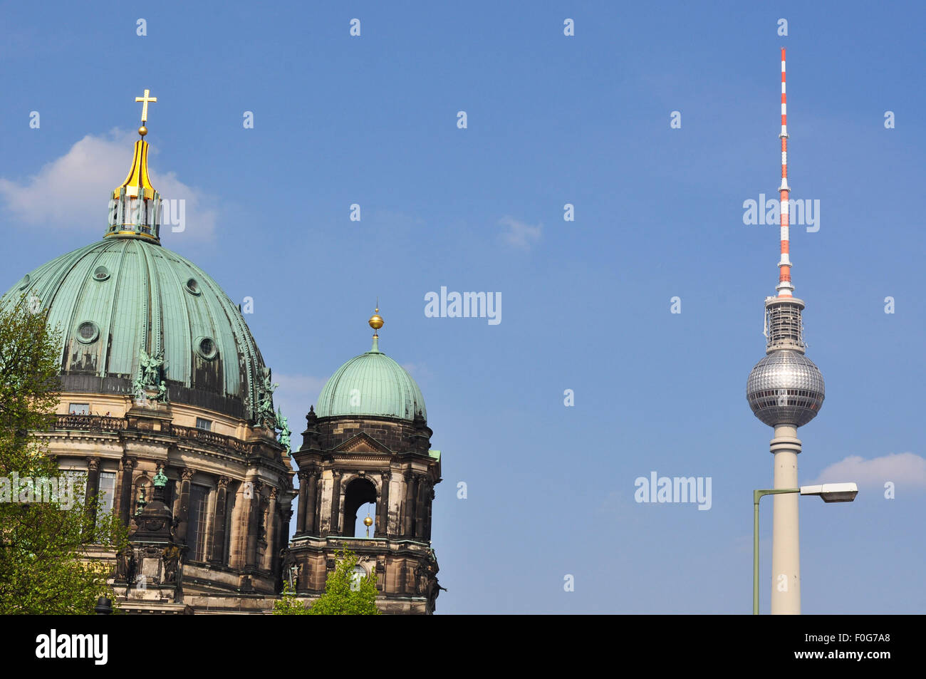 Berliner Dom, Cattedrale, Fernsehturm am Alex, Berlino, Germania Foto Stock